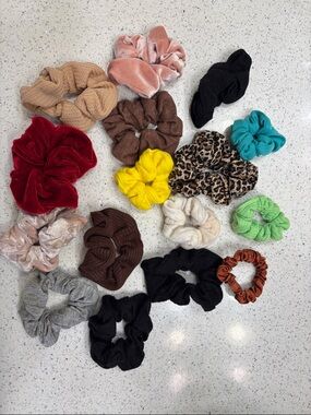 Assorted Scrunchie Set of 16 - Multicolor